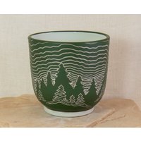 Handgeschnitzter Sgraffito Porzellantopf - Grüne Und Weiße Schale Handgemachte Keramikvase Porzellandekoration Elegantes Geschenk Wald Bäume Handgeschnitzter Sgraffito Porzellantopf - Grüne Und Weiße Schale Handgemachte Keramikvase Porzellandekoration Elegantes Geschenk Wald Bäume von thewayofclay