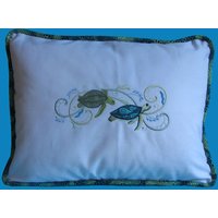 Meeresschildkröten in Algen Kissen Meeresschildkröten in Algen Kissen von tidepool01