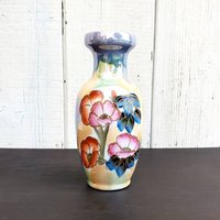 Vintage Mid Century Handbemalte Lusterware Floral Regenbogen Keramik Vase von VivingVintage