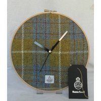 Harris Tweed Runde Wanduhr 9In/23cm Authentic Faced - Metall Hände Silent Quartz Uhrwerk Ref. Hc103 von tillytreemouse