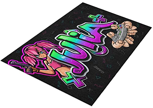 timalo® Cooler Gamer Teppich mit Namen für Mädchen | Personalisierter Kinderteppich mit Wunschname Gaming Fußmatte Deko Kinderzimmer Frauen | carpet-gamer-140x90-12 von timalo