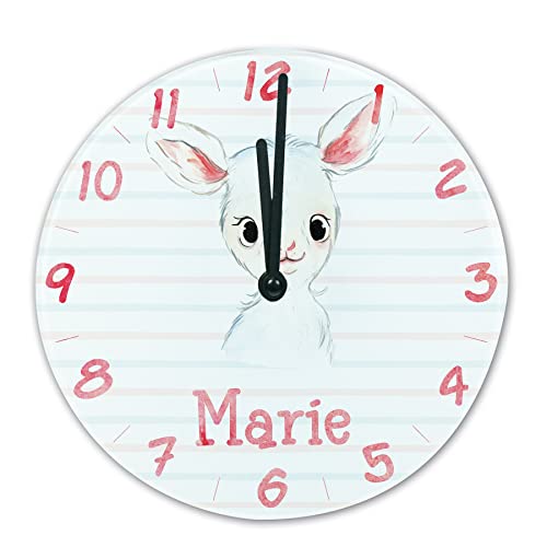 timalo® Wanduhr Tiere Kinderzimmer personalisiert mit Namen | Geschenk Uhr für Kinder mit süßen Tiermotiven | Schaf glasuhr-t-06 von timalo