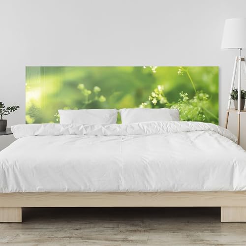 timalo Kopfteil fürs Bett 140 x 50 cm | Wiese mit weißen Blüten, Natur, grüne Wildblumen | Schlafzimmer Deko Wandpaneel – Acrylglas (Glasoptik) 2 mm – Bettrückwand & Wandschutz Kopfenden von timalo