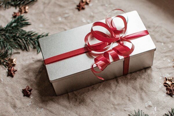 Elegante Geschenkdose aus Weißblech von Tindobo von tindobo