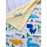 Baby Junge Decke Personalisiert Dinosaurier Bestickt Name Monogrammed Minky Dot Shower Geschenk Newborn Boy von tinyhandBabyblanket