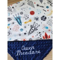 Space Baby Boy Decke Personalisiert Junge Rakete Double Custom Minky Monogramm Name Geschenk Marine von tinyhandBabyblanket