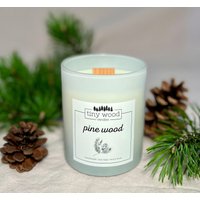 Pine Wood - Duftkerze Mit Holzdocht Sojawachs Weiß Matt von tinywoodcandles