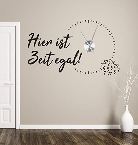 tjapalo® a233 Wanduhr Wohnzimmer Wandtattoo Hier ist Zeit egal Sprüche Zitate Wandspruch Wandaufkleber Büro Spruch mit Uhrwerk, Größe: B90 x H55cm (+Uhrwerk Silber), Farbe: Gold von tjapalo