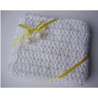 Gehäkelte Baby Decke Weisse Acryl Krippe Decke, Taufgeschenk von toivima