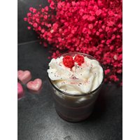 Himbeer-Sahne Duftkerze - Raspberry Whipped Candle | Handmade Sojawachskerze Geschenk Für Romantiker & Naschkatzen Himbeer-Sahne Duftkerze - Raspberry Whipped Candle | Handmade Sojawachskerze Geschenk Für Romantiker & Naschkatzen von toneecandles
