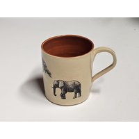 Elefant Safari Afrika Jumbo-Tasse, Becher, Haferl, Keramik Ca 400 Ml , Handgetöpfert Und Handglasiert von tonele