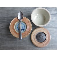 Keramik Dosen Steinzeug Schale Mit Flachem Deckel Box Container Salztopf Marmeladetopf Holzgebrannt Set Von 2 Stück Keramik Dosen Steinzeug Schale Mit Flachem Deckel Box Container Salztopf Marmeladetopf Holzgebrannt Set Von 2 Stück von toscAnna