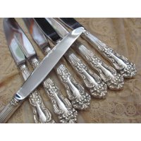 "Festity Tiger Lily Messer - Set Von 7 Silberplatten Hohlheft-Menümessern 24 cm Reed & Barton "Festity Tiger Lily Messer - Set Von 7 Silberplatten Hohlheft-Menümessern 24 cm Reed & Barton von totalvintage