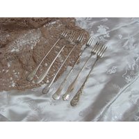 Langstielige Olive Pickle Fork - Seltene 7 "Bis 8, 25" Vintage Antique Silver Plate Twisted Handle Ihre Wahl Jeweils von totalvintage