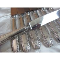 Mcglasson Clark - 7 Vintage Silver Plate Menümesser // Antique Silverware Besteck Mcglasson Clark - 7 Vintage Silver Plate Menümesser // Antique Silverware Besteck von totalvintage
