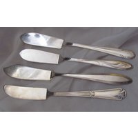Messer - Silberbesteck 4 Silberplatte Master Butter Streuer Käsepastete Verschiedene Mismatched Patterns von totalvintage