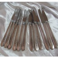 Royal Rose Pattern 1939 // 12 Antike Silberplatte Hohlgriff Grille Viande Dinner 8, 5 "Messer Passendes Art Deco Design von totalvintage