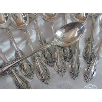 Silber Artistic Pattern // 10Er Set Vintage Esslöffel Antik Besteck Silber Artistic Pattern // 10Er Set Vintage Esslöffel Antik Besteck von totalvintage