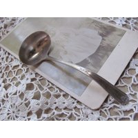 Silberbesteck - Silberner Teller Sahnesauce Mini Kleine Schöpfkelle Gorham Vanity Fair 1924 // Flachware Silber Besteck Antik Vintage Silberbesteck - Silberner Teller Sahnesauce Mini Kleine Schöpfkelle Gorham Vanity Fair 1924 // Flachware Silber Besteck Antik Vintage von totalvintage