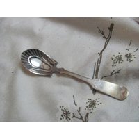 Vintage Antique Silver Plate Zuckerbeere Löffel - Rockford Shell Bowl Mit Spitze Repousse Craft Wear von totalvintage