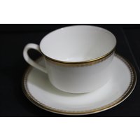 Royal Worcester 1969 "Somerset" Tasse & Untere Set, Knochen Gold Band, Rand Dekor Mit Verge Linie Neuer Nie Benutzter Zustand von treasuresfromtheuk