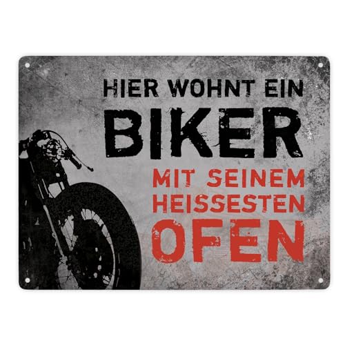 Hier wohnt ein Biker mit seinem heißesten Ofen Metallschild XXL mit Biker Motiv von trendaffe