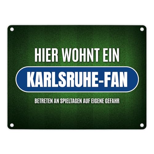 Hier wohnt ein Karlsruhe-Fan Metallschild mit Rasen Motiv Fußball Stadion Ball von trendaffe