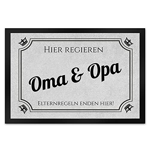 trendaffe - Hier regieren Opa und Oma Fußmatte XL in 40x60 cm - Elternregeln Enden Hier in grau mit Krone die Eltern-Regeln Schmutzfangmatte als Geschenk zum Geburtstag, Weihnachten oder von trendaffe -