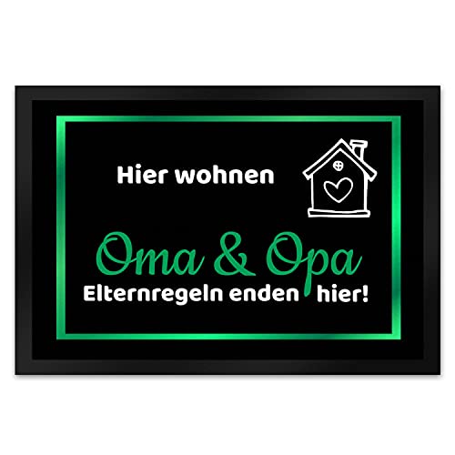 trendaffe - Hier wohnen Opa und Oma Fußmatte XL in 40x60 cm - Elternregeln Enden Hier in grün die Großeltern Schmutzfangmatte als Geschenk zum Geburtstag, Weihnachten oder Goldener Hochzeit von trendaffe -