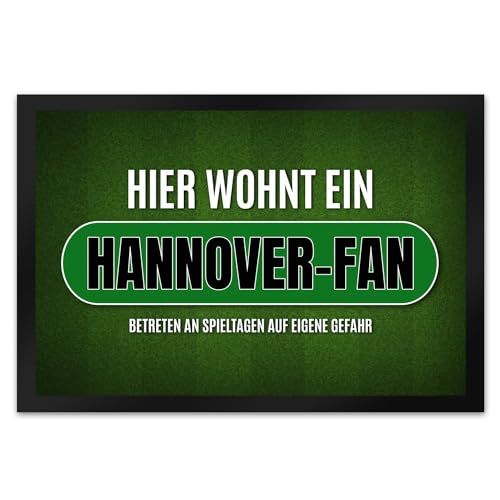 trendaffe - Hier wohnt EIN Hannover-Fan Fußmatte XL mit Rasen Motiv von trendaffe -