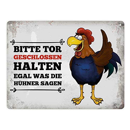 trendaffe - Metallschild XL mit Hahn Motiv und Spruch: Bitte Tor geschlossen halten egal was die Hühner Sagen von trendaffe
