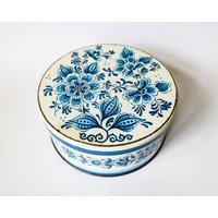 Coffee Tin Eduscho - Vintage Blue & White Can With Lid Beautiful Flower Pattern 60S 70S German Design Storage von tsiarde