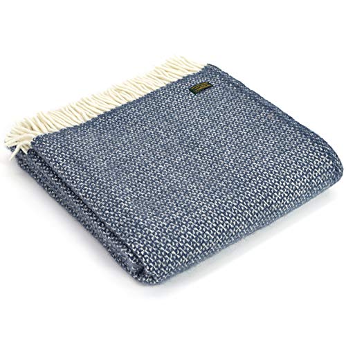 Tweedmill – Blau gestreifte, luxuriöse Überwurfdecke aus 100% Schurwolle von tweedmill