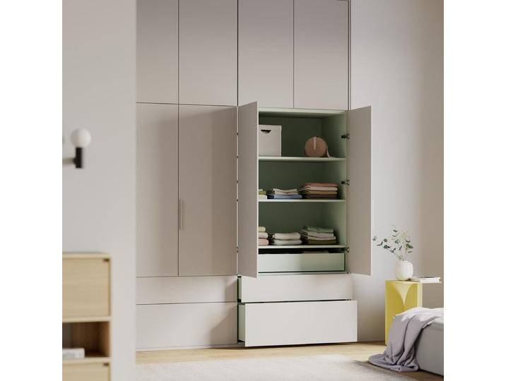 Kleiderschrank in Kaschmir und Grün mit Innen und Aussen Schubladen, 198 cm x 291 cm x 63 cm, Vollständig anpassbar von Tylko Kleiderschrank in Kaschmir und Grün mit Innen und Aussen Schubladen, 198 cm x 291 cm x 63 cm, Vollständig anpassbar von Tylko von tylko