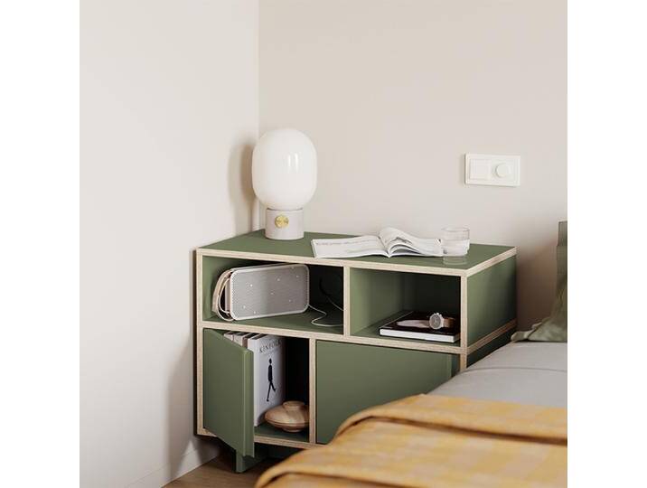 Nachttisch in Moosgrün mit Türen und Sockel, 78 cm x 63 cm x 40 cm, Vollständig anpassbar von Tylko von tylko