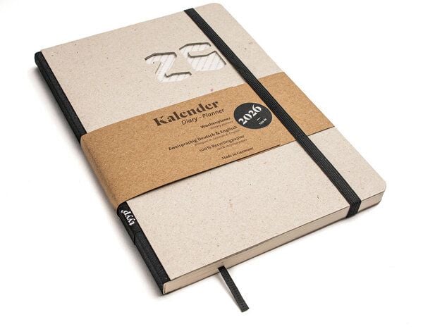 tyyp Taschenkalender 2026 A5 – aus 100 % Recyclingpapier, naturgraues Cover, vegan & handmade tyyp Taschenkalender 2026 A5 – aus 100 % Recyclingpapier, naturgraues Cover, vegan & handmade von tyyp