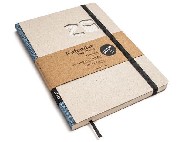tyyp Taschenkalender 2026 A5 – aus 100 % Recyclingpapier, naturgraues Cover, vegan & handmade tyyp Taschenkalender 2026 A5 – aus 100 % Recyclingpapier, naturgraues Cover, vegan & handmade von tyyp