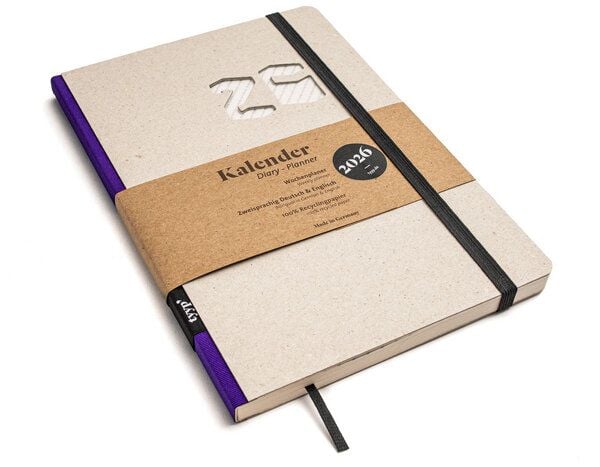 tyyp Taschenkalender 2026 A5 – aus 100 % Recyclingpapier, naturgraues Cover, vegan & handmade tyyp Taschenkalender 2026 A5 – aus 100 % Recyclingpapier, naturgraues Cover, vegan & handmade von tyyp
