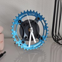 Schöne Uhr Für Radfahrer - Wunderschönes Kettenblatt Mit Leisem Quartzwerk Blau Schöne Uhr Für Radfahrer - Wunderschönes Kettenblatt Mit Leisem Quartzwerk Blau von ubcycle