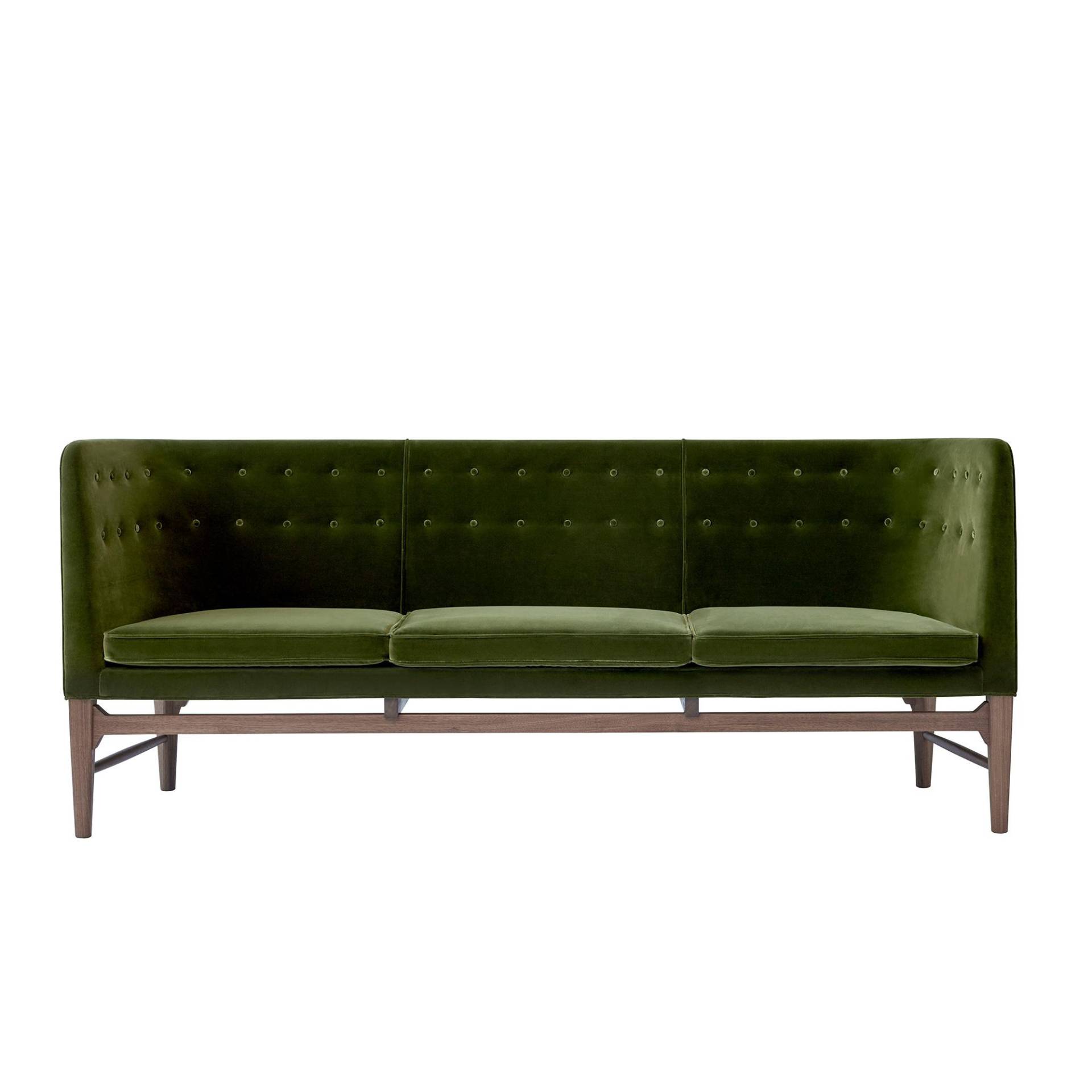 &Tradition - Mayor AJ5 3-Sitzer Sofa Gestell Nussbaum - kieferngrün/Stoff Velvet pine/BxHxT 200x82x62cm/Gestell Walnuss von &Tradition