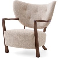 &Tradition - Wulff ATD2 Lounge Chair, Walnuss geölt / beige (Karakorum 003) von &Tradition