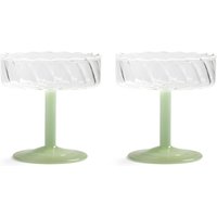 &klevering - Coupe Twirl Champagnerglas, grün (2er-Set) von &klevering