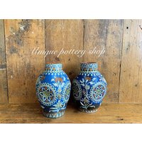 Ein Wunderschönes Paar Antike Vasen Von Thun, Schweiz von uniquepotteryshop