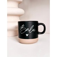 Tasse Schwarz Aus Keramik Mit Gravur | Name Geschenk Personalisiert Geburtstag Freundin Freund Personalisierte Steinguttasse Tasse Schwarz Aus Keramik Mit Gravur | Name Geschenk Personalisiert Geburtstag Freundin Freund Personalisierte Steinguttasse von verdruckt