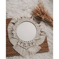 Boho Makramee Wandspiegel | Handgemacht Mandala Design Wanddeko Im Stil Spiegel Mit Fransen Naturdeko Boho Makramee Wandspiegel | Handgemacht Mandala Design Wanddeko Im Stil Spiegel Mit Fransen Naturdeko von verknuepftuzugenaeht