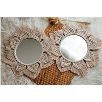 Makramee Mandala Spiegel | Handgemacht Im Boho Stil Wandspiegel Mit Fransen Wanddeko Geschenkidee Für Zuhause Makramee Mandala Spiegel | Handgemacht Im Boho Stil Wandspiegel Mit Fransen Wanddeko Geschenkidee Für Zuhause von verknuepftuzugenaeht