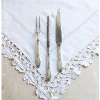 Antikes Versilbertes Schnitzset Oneida Heirloom Plate Chateau 3-Teiliges Set Vintage Silber Antikes Versilbertes Schnitzset Oneida Heirloom Plate Chateau 3-Teiliges Set Vintage Silber von verredesoie