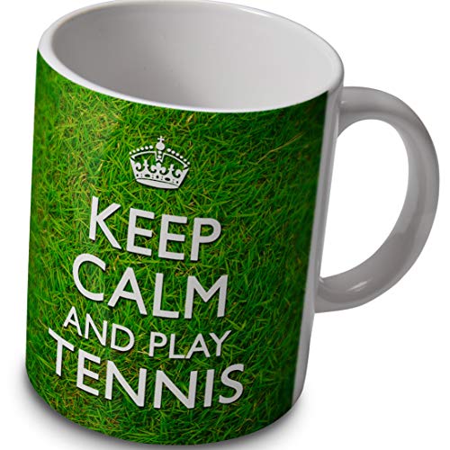 verytea Keep Calm and Play Tennis-Tasse-grasbewachsenem Hintergrund von verytea