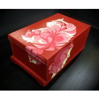 The Red Box-Handbemalte 5"x8"x3.5 "Jewlery Box von vesnadelevska
