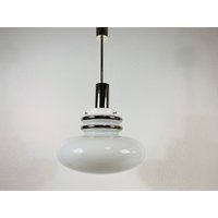 Sölken Space Age Weiße Glas Pendellampe, Deutschland, 1970Er Jahre Sölken Space Age Weiße Glas Pendellampe, Deutschland, 1970Er Jahre von vinovo